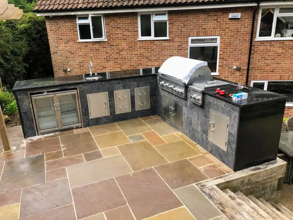 Outdoor Kitchen 4